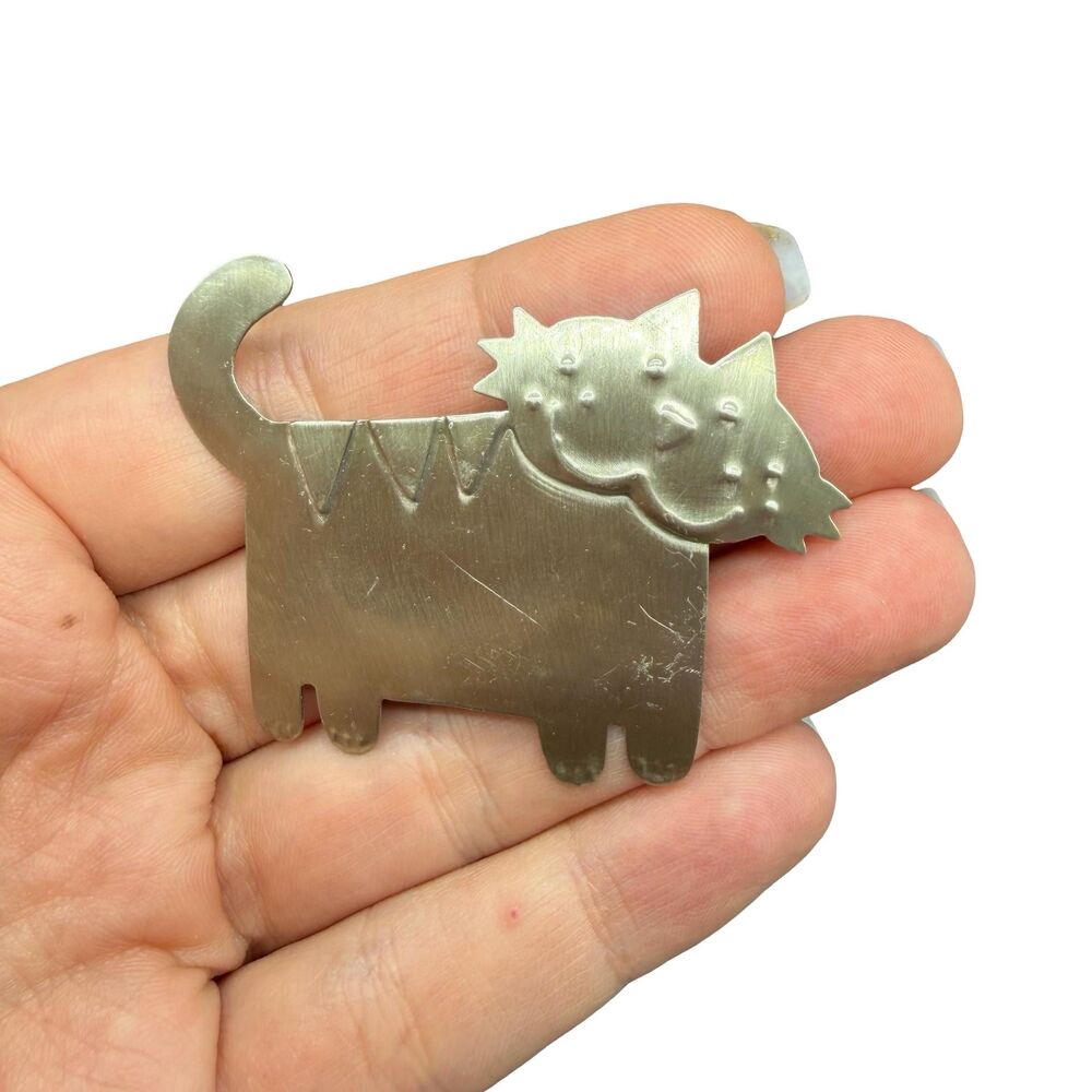 Vintage Jewelry Silver Tone Cat Brooch Smiling Cat pin Artistic Cat